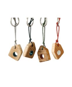 Schlüsselanhänger Holz Esche mit farbigem Loch  - 2